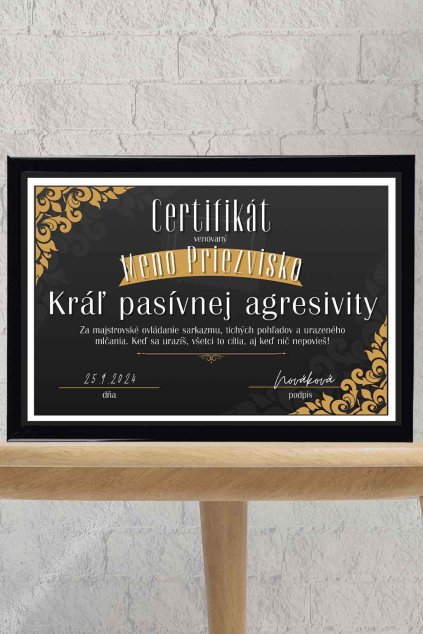 Kráľ pasívnej agresivity cierne