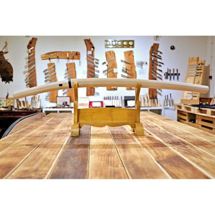 4959 sberatelska replika mece shirasaya z oceli oroshigane s magnoliovym ratistem a pouzdrem