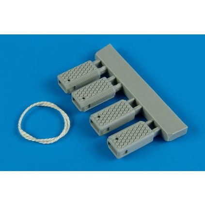 34910 1 34910 1 32 universal navy wheel chock with nylon rope early prod