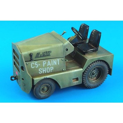30845 1 1 32 united tractor gc 340 sm340 tow tractor basic usaf us army