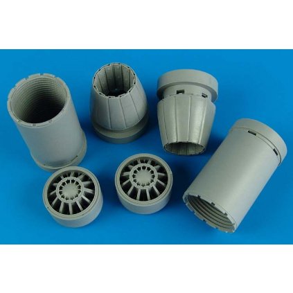 24875 1 1 32 f a 18e f super hornet exhaust nozzles opened position trumpeter