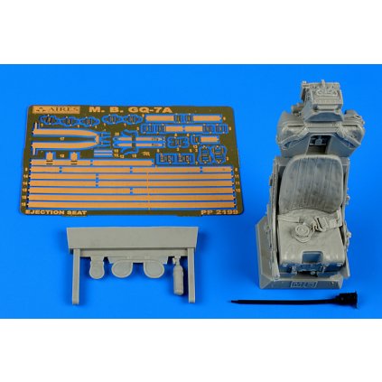 23333 1 1 32 m b mk gq 7a ejection seat italeri