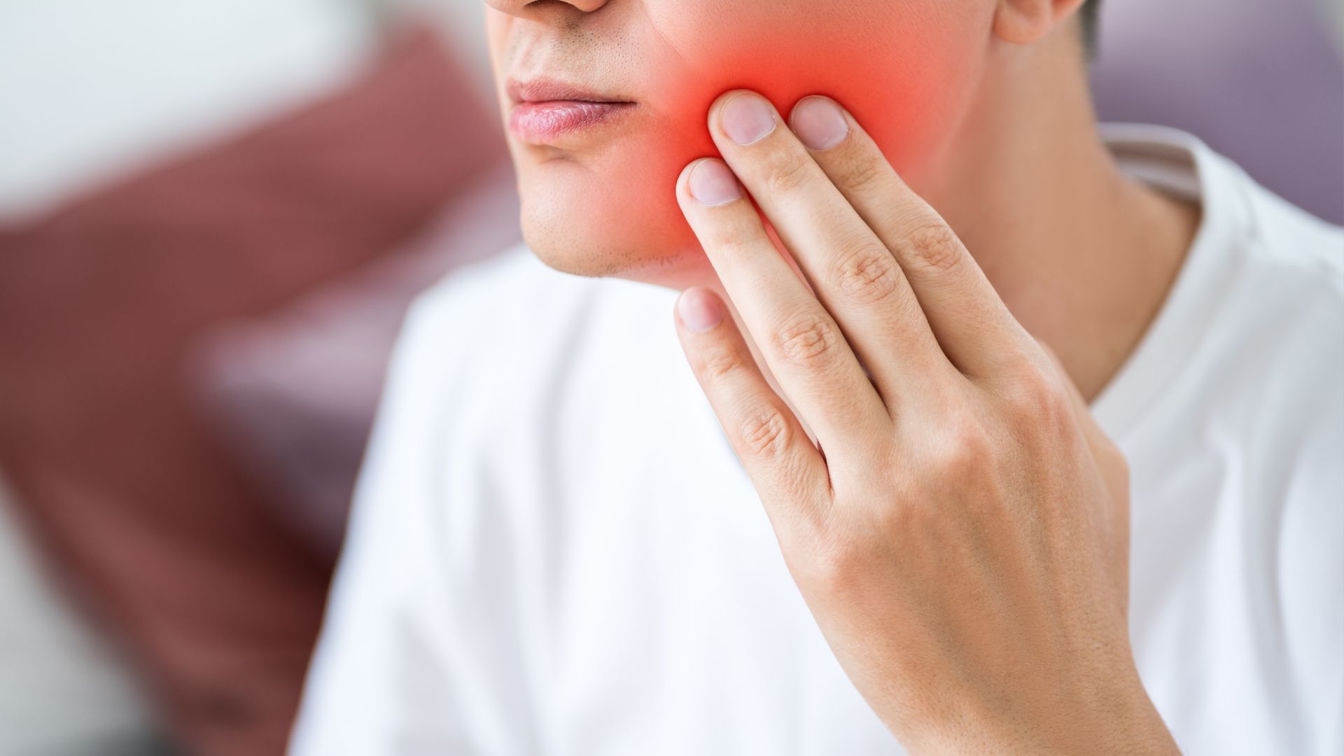 Parodontitída: Aké sú príčiny vzniku, riziká a možnosti liečby?