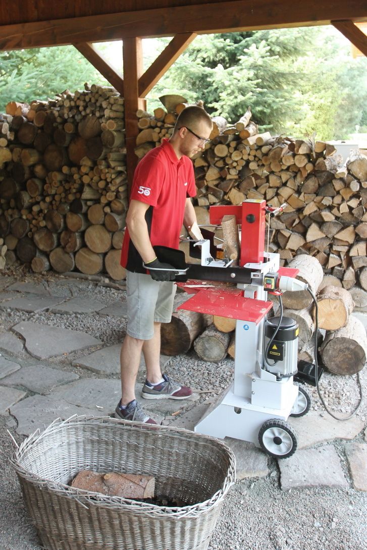 Štiepačka na drevo VARI 8T 400V V 4514