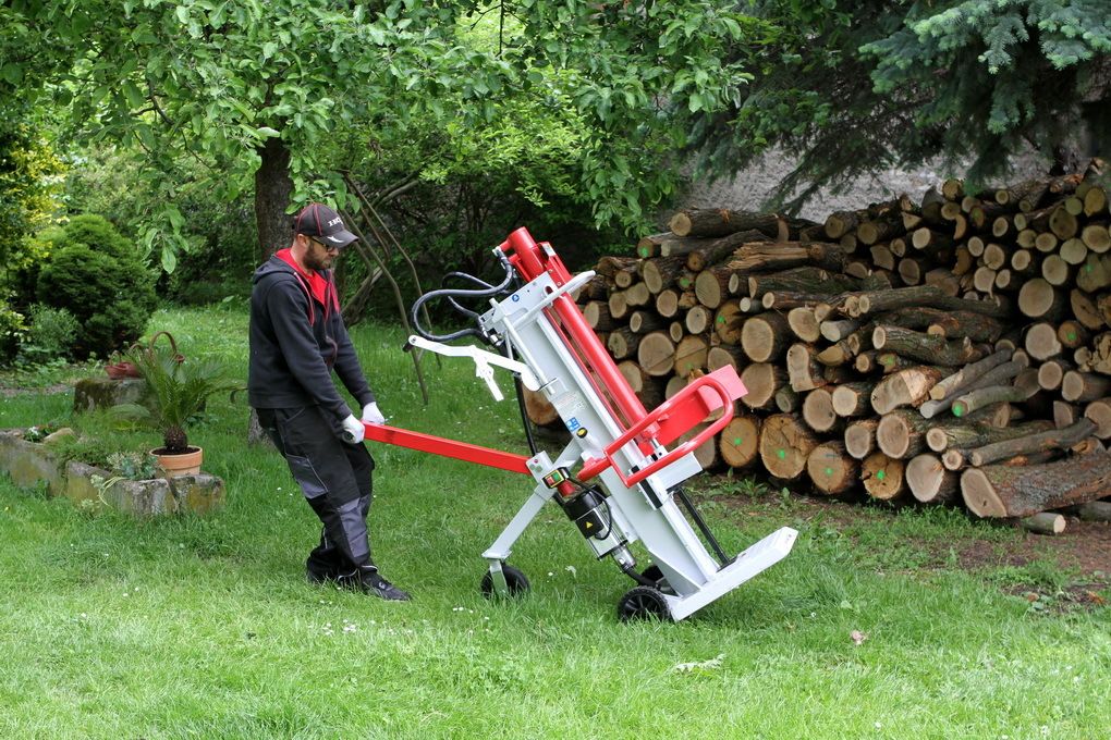 Štiepačka na drevo VARI 11 ton _ 400V V 4523