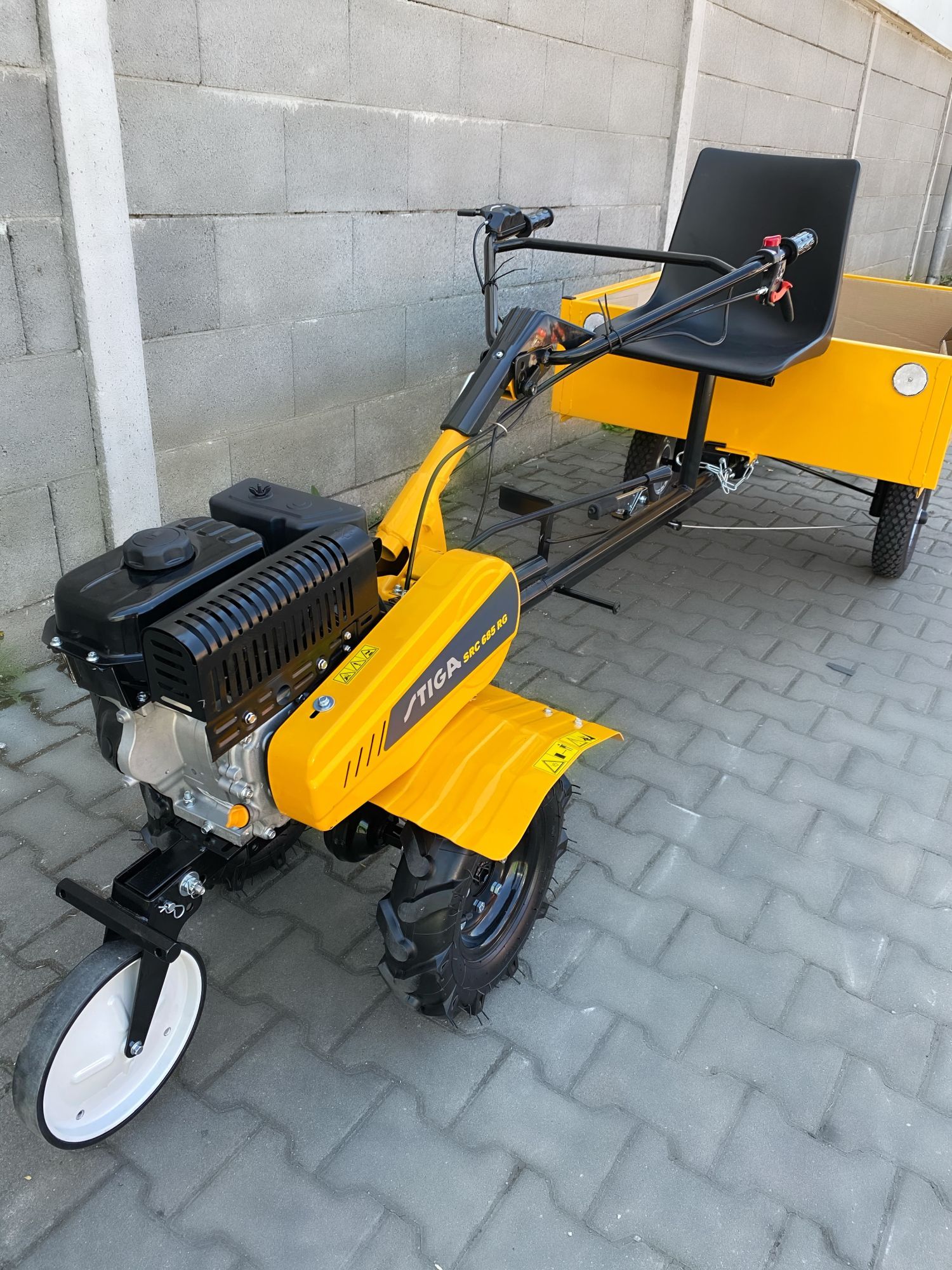 Malotraktor s vozíkom STIGA SET SRCHV STIGA SRC685HV220L