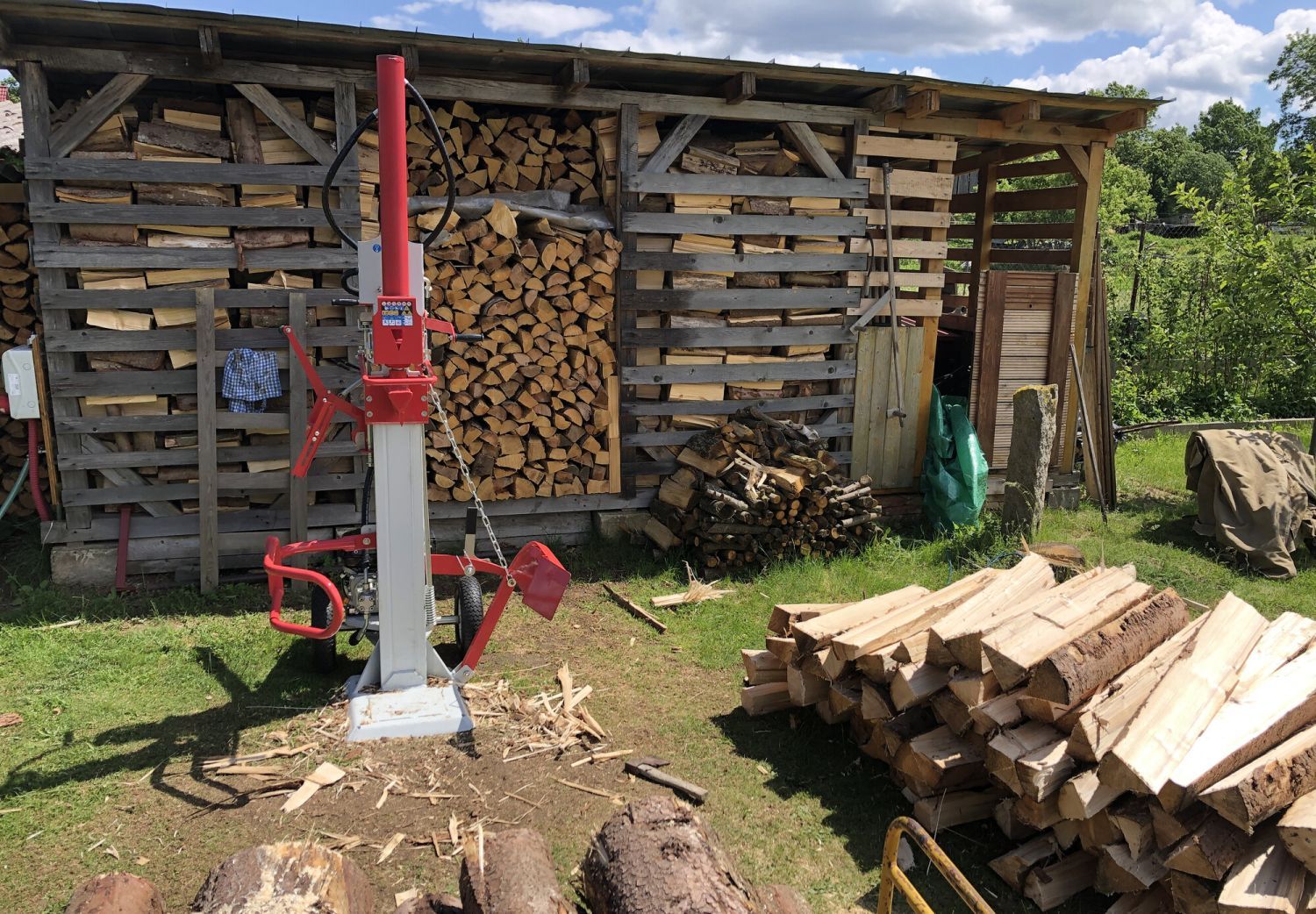 Štiepačka na drevo VARI 16 ton V 4559