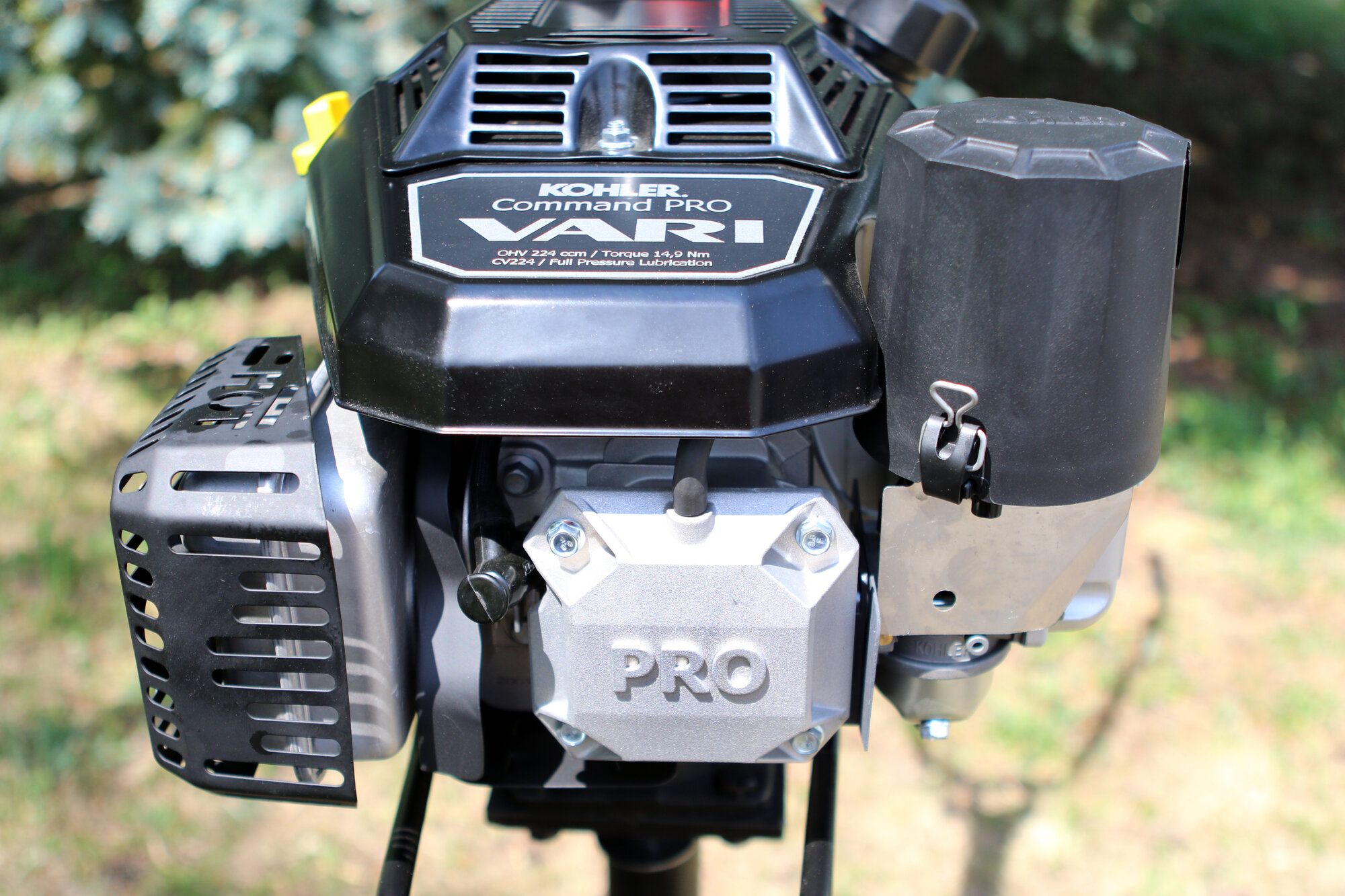 Malotraktor VARI Kohler Command PRO CV224 V 4643