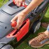 114055 lawnmower 34 4 e comfort webshop mood 01 v1