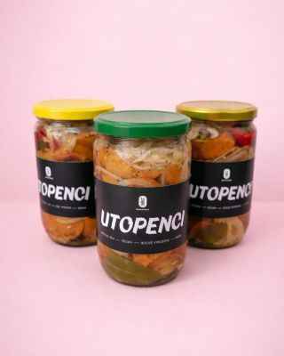 Zmetci jsou zpátky. 🔥 Dvě třetiny ceny, stoprocentní chuť. Levnější varianta našich klasických veganských utopenců vzniká...