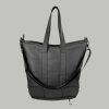 e6815cd8f925a7 essential daily bag black strix 1