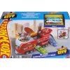 Hot Wheels sada Odvážná restaurace FJN39 + sada drah Hot Wheels 4,5 m BHT77