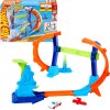 Hot Wheels Stunt Tracks – kaskadérská dráha Mistrovský skok s vývrtkou Corkscrew Jump Champion + vozidlo