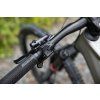 iXF 9.7 - Gloss Chrome / Matte Carbon (Velikost M)