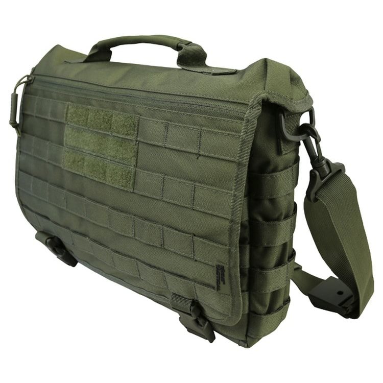 KOMBAT Taška cez rameno MESSENGER stredná 20L  Viac variant v ponuke Farebný variant: ZELENÁ