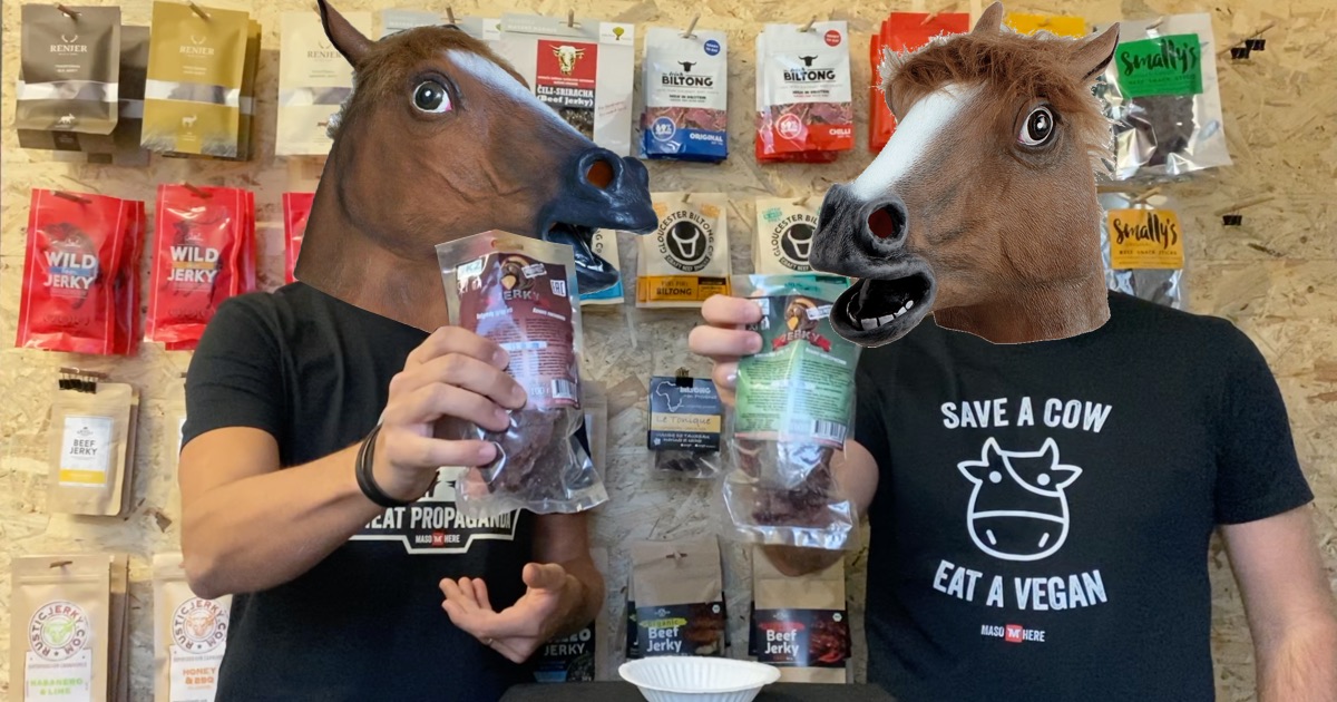 Ochutnávka koňských jerky z Kazachstánu