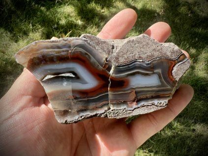 Větší achát krásně barevný - Doubravice