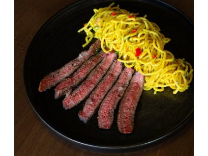 Filírovaný hovězí flank steak