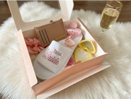 obsah-maxi-boxu-pre-druzicky-detail