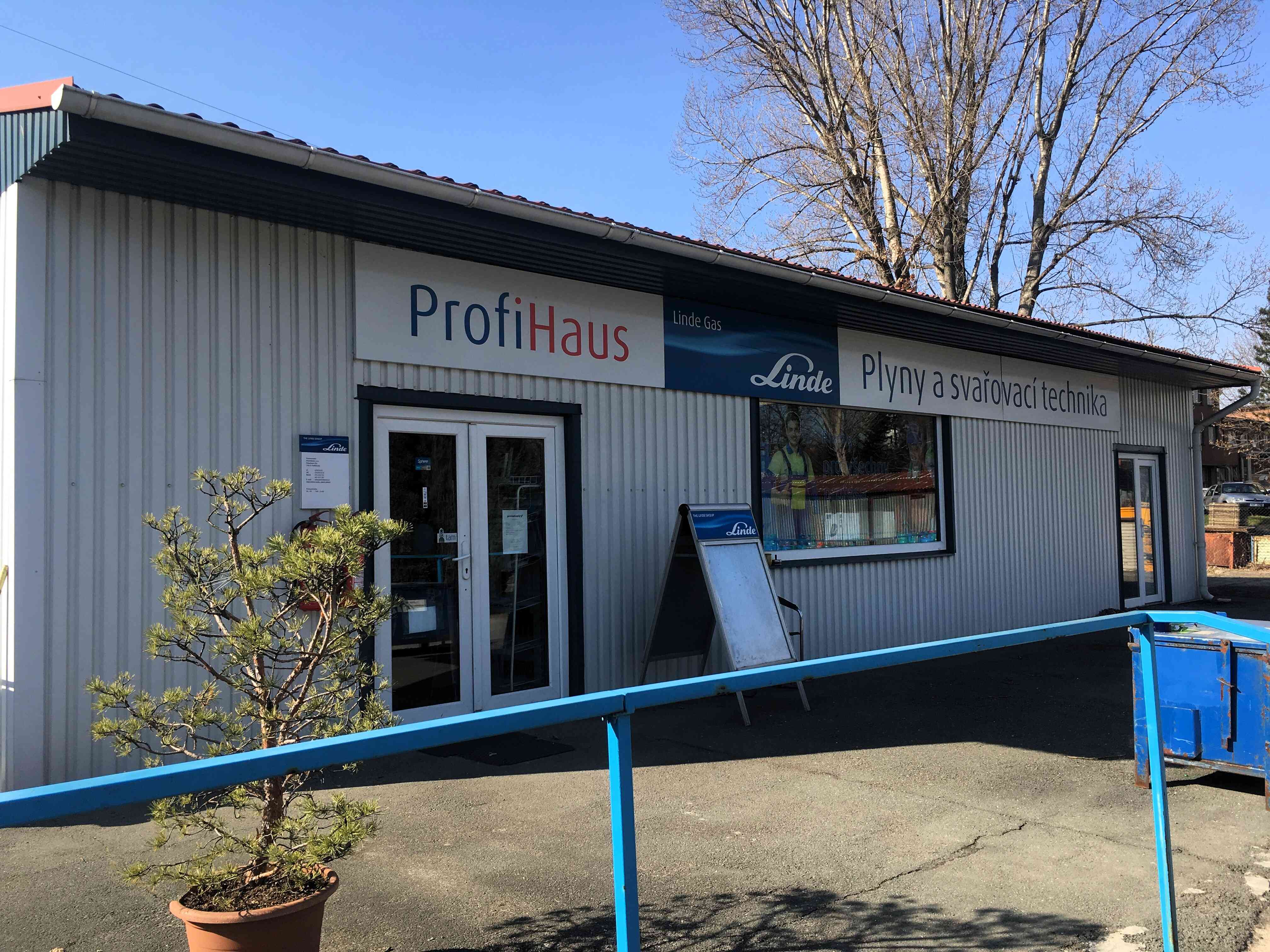 Prodejna Proindustry, s.r.o. v Kolíně