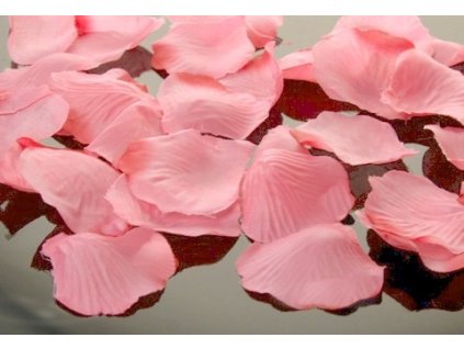 Plátky růží světle růžové - dekorační textilní plátky světle růžových růží na svatební výzdobu