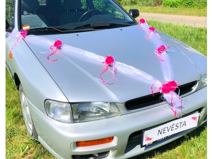 Šerpa na svatební auto bílá se sytě růžovými kvítky - šerpy na svatební auta