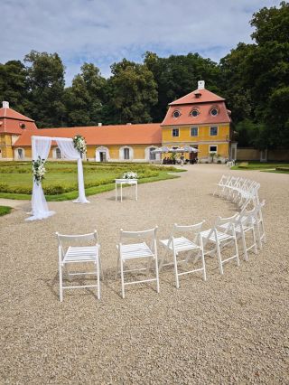 ❤️OBŘADNÍ SETY od 1.990 Kč 👉 www.svatbyvecirky.cz 🤝 Rády vám zajistíme i kompletní přípravu obřadního místa vč. koordinace...