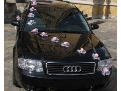 57 vyzdoba auta ruze