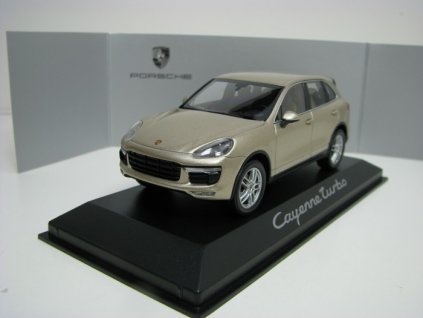 Porsche Cayenne turbo 2014 Beige metallic 1:43 Minichamps