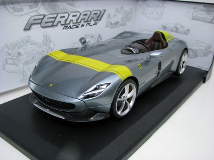 Ferrari Monza SP1 grey stone metallic 1:18 Bburago Race & Play 16013