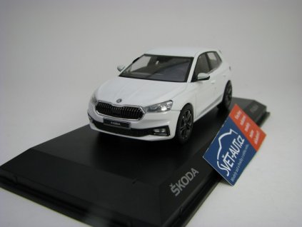 Škoda Fabia A07 Moon White 1:43 Norev
