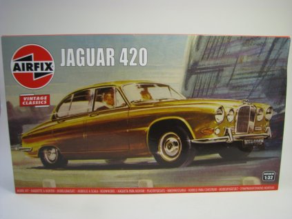 Jaguar 420 stavebnice 1:32 Airfix A03401V
