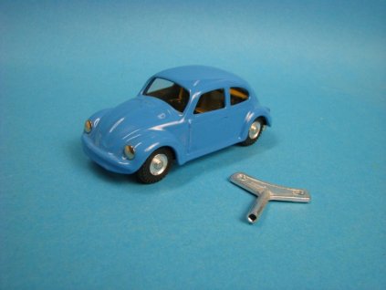 Volkswagen Brouk modrý na klíček 1:32 Kovap Plechové hračky