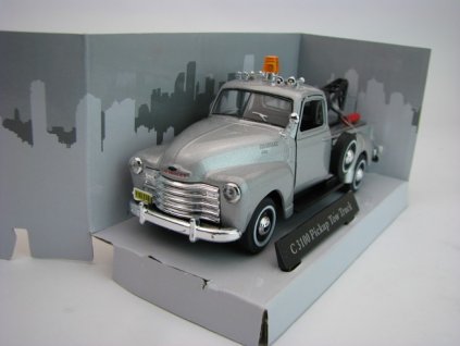 Chevrolet C 3100 Pick Up Tow Truck Silver 1:43 Cararama