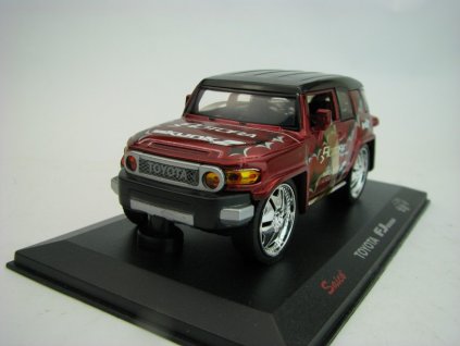 Toyota FJ Cruiser Rotora Skunk 2 Red 1:32 Saico