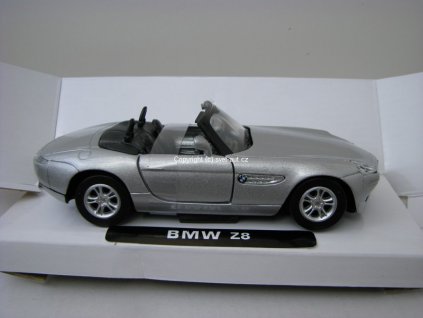 BMW Z8 silver 1:32 Mondo Motors