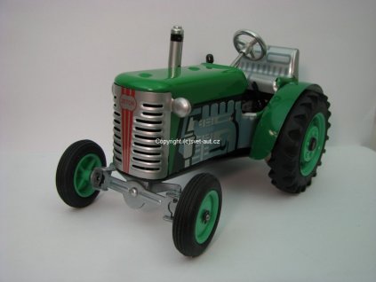 Traktor Zetor zelený na klíček plastová kola 1:25 Kovap