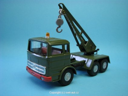 Mercedes vojenský jeřáb 1:43 Kovap