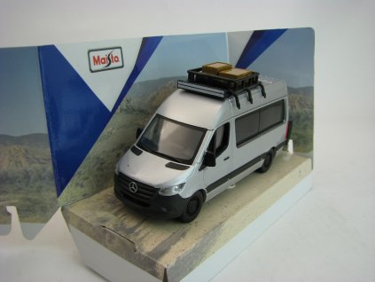 Maisto Weekenders Mercedes-Benz Sprinter obytný vůz Silver Maisto 21236