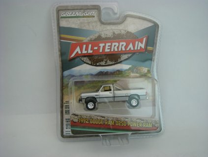 Dodge Ram D250 Power Ram 1992 All-Terrain série 16 Red 1:64 Greenlight