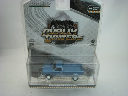 Dodge Ram D-350 Dually 1989 Blue 1:64 Greenlight Dually Drivers