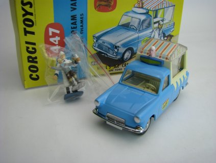 Ford Thames Walls Ice Cream Van Retro serie 447 1:43 Corgi