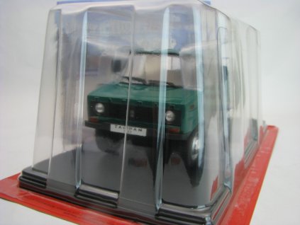 Tarpan 237 Green s časopisem 1:24 Hachette