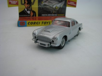 Aston Martin DB5 James Bond Goldfinger Retro serie 261 1:50 Corgi