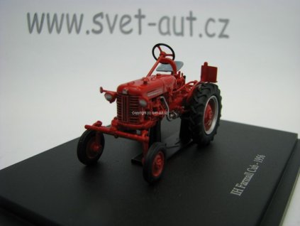 Traktor IH Farmall Cub 1956 1:43 Universal Hobbies
