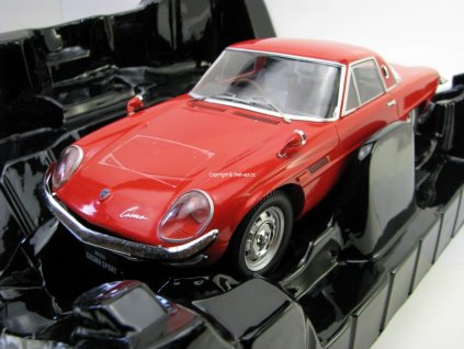 Mazda Cosmo Sport Red 1:18 Triple 9 Collection