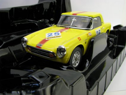 Honda S800 Racing 1966 No.25 Yellow 1:18 Triple 9 Collection