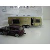 Porsche Macan Turbo s kovovým Caravanem 1:55 Siku Super 2542