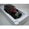 Mercedes-Benz 260D Pullman Landaulet Closed 1936 red 1:18 Triple 9 Collection