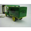 Hawkeye John Deere na Klíček 1:32 Kovap Plechové hračky